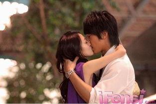 接吻床戏明星,揭秘接吻床戏明星的幕后故事