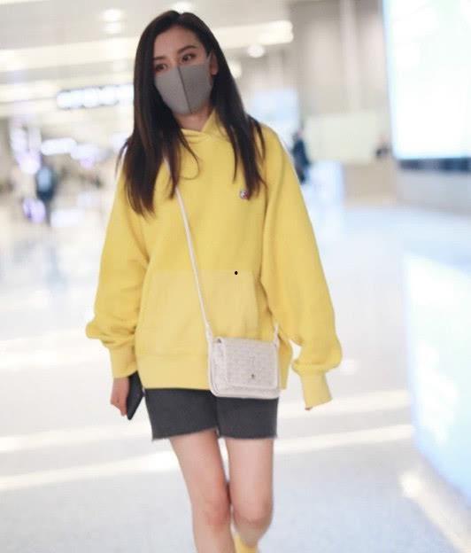 明星私服短裤搭配,短裤搭配时尚指南