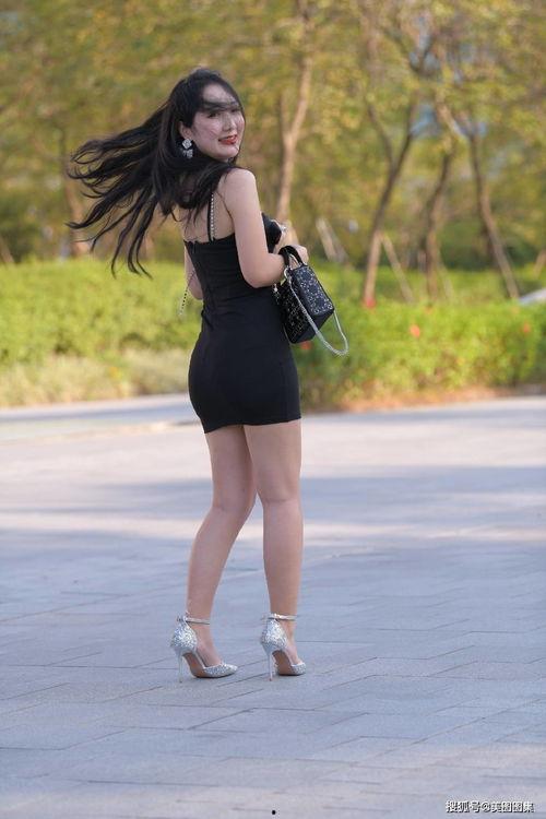 短裙丝袜高跟组图,时尚女性的魅力演绎