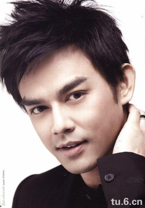 台湾男帅哥明星,魅力四溢的颜值担当